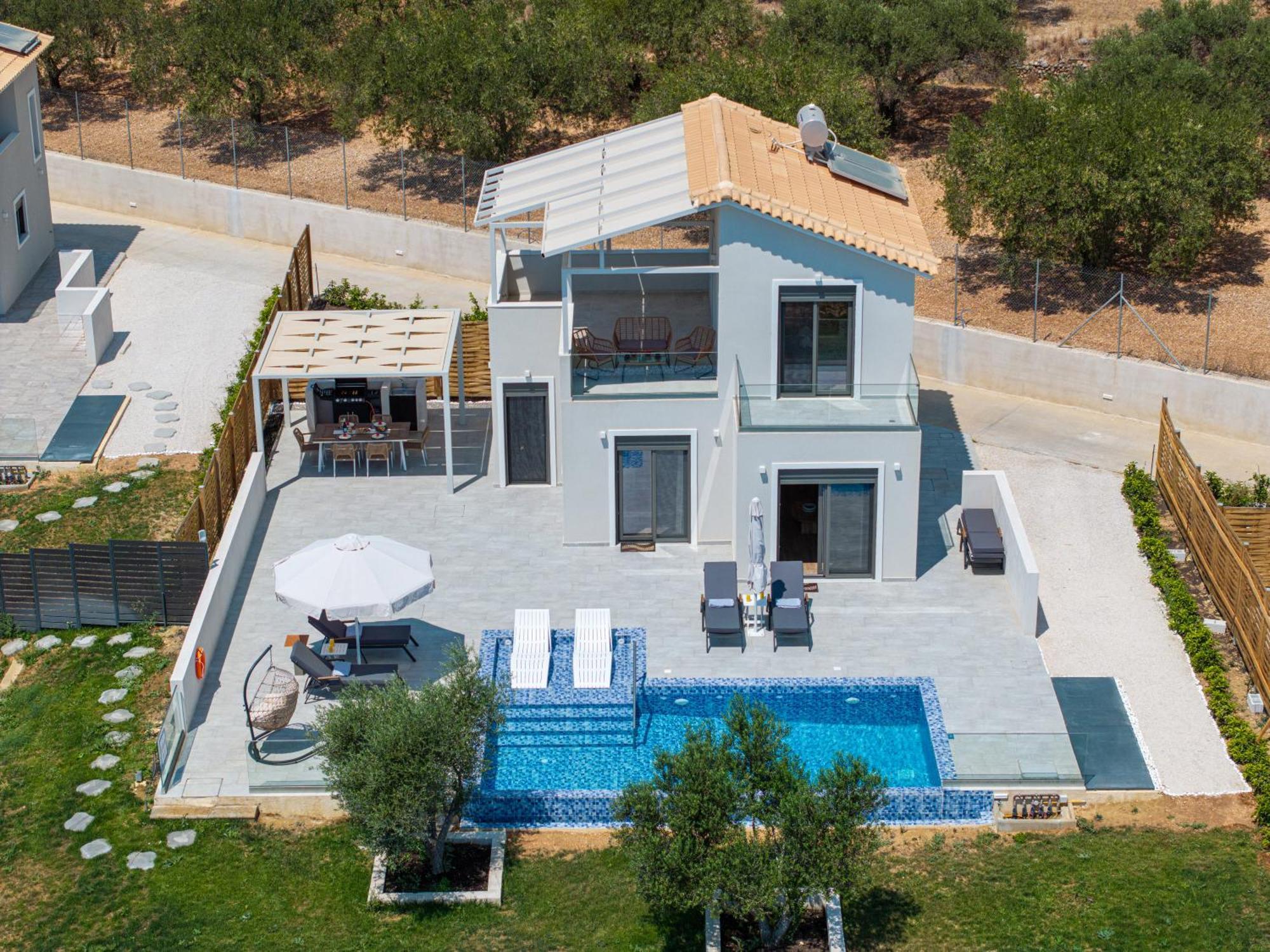 Endless Blue Private Club Villa