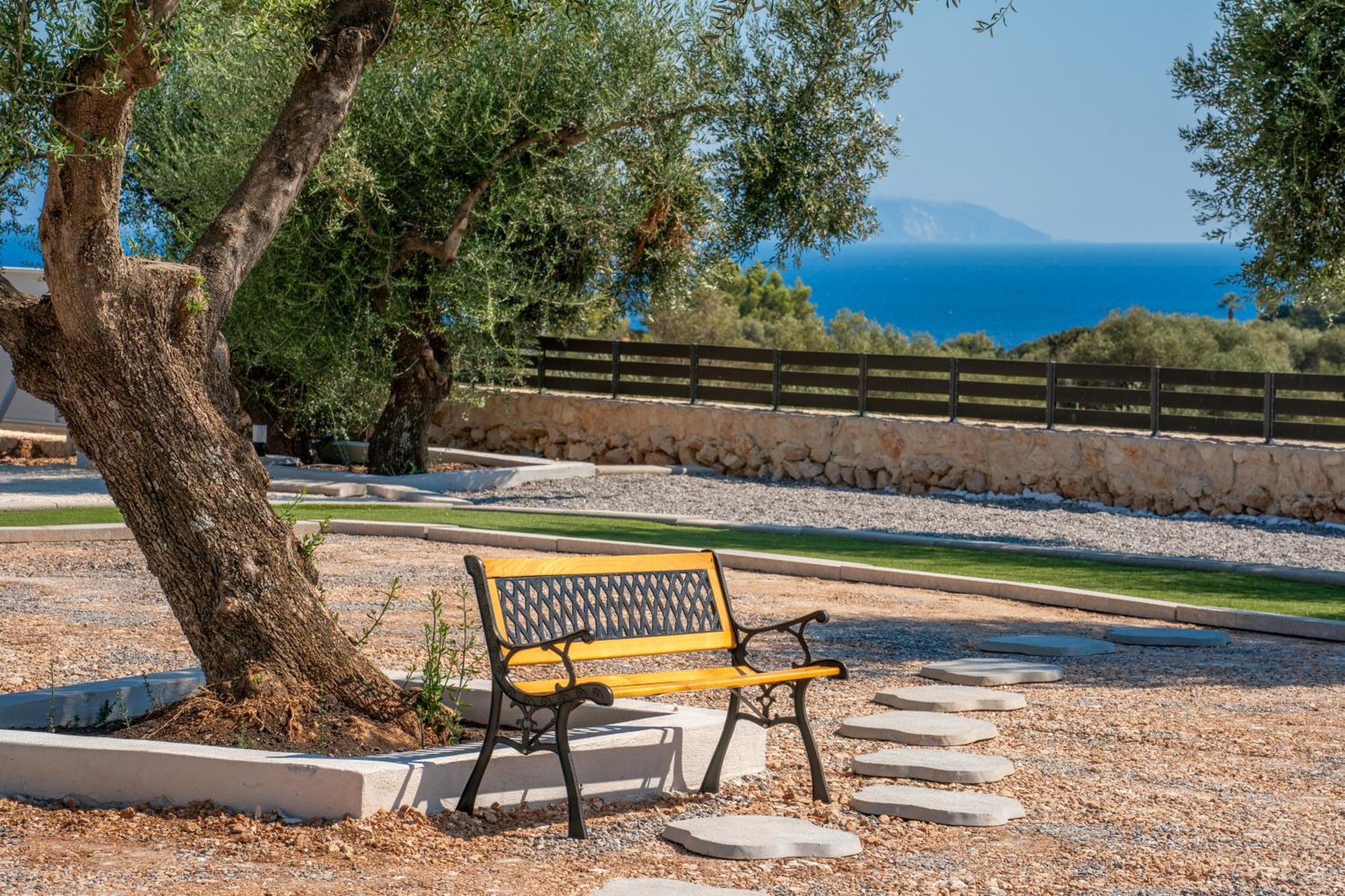 Endless Blue Private Club Villa