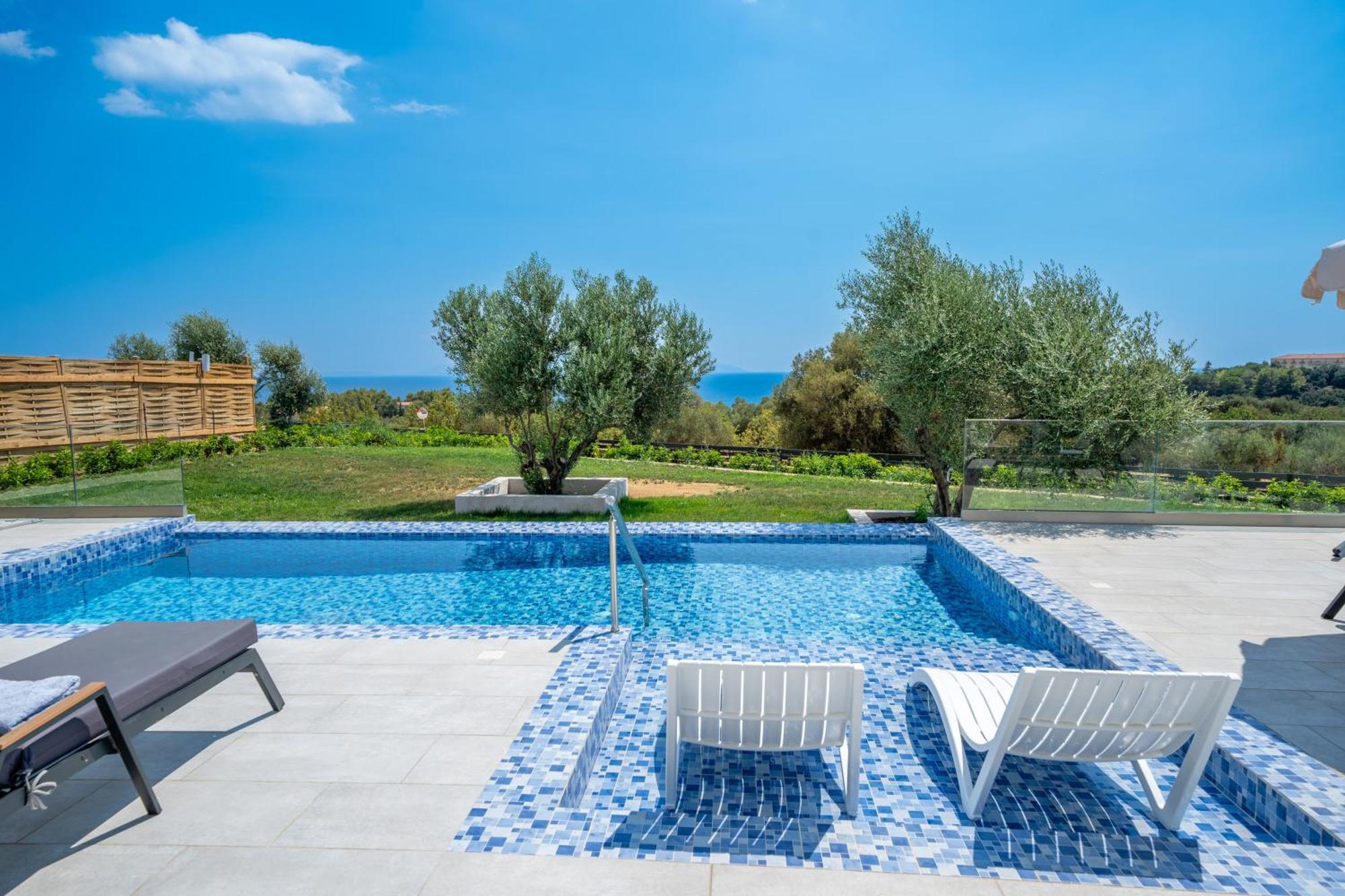 Endless Blue Private Club Villa *